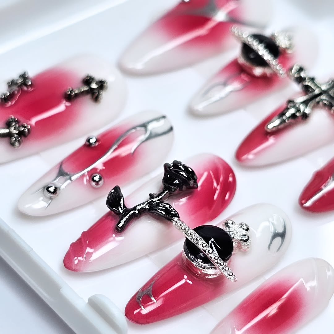 Press On Nails - Roses