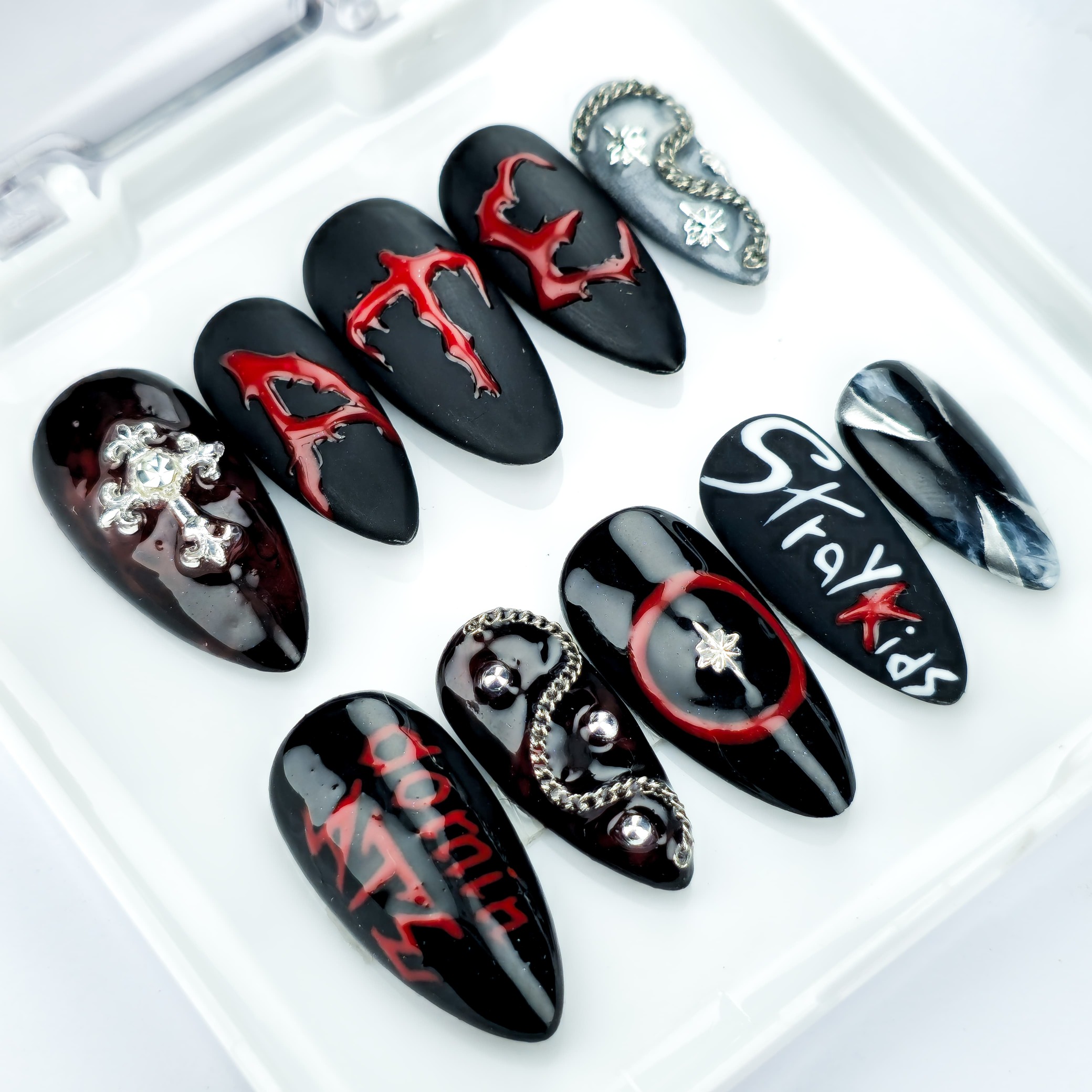 Press on Nails - Stray Kids